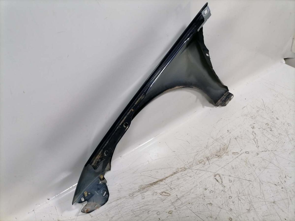 Ford Focus 3 Bj.2018 original Kotfl&uuml;gel vorn rechts Blazer Blau Facelift